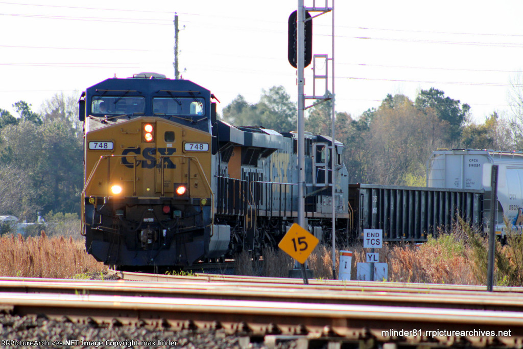 CSX 748